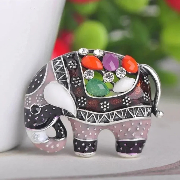 VQ Thailand Elephant Brooch - Picture 1 of 7